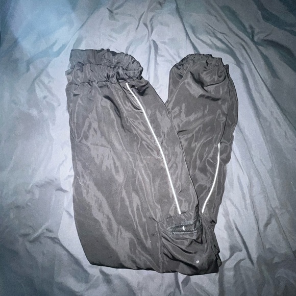 Retro womens joggers - Picture 3 of 3